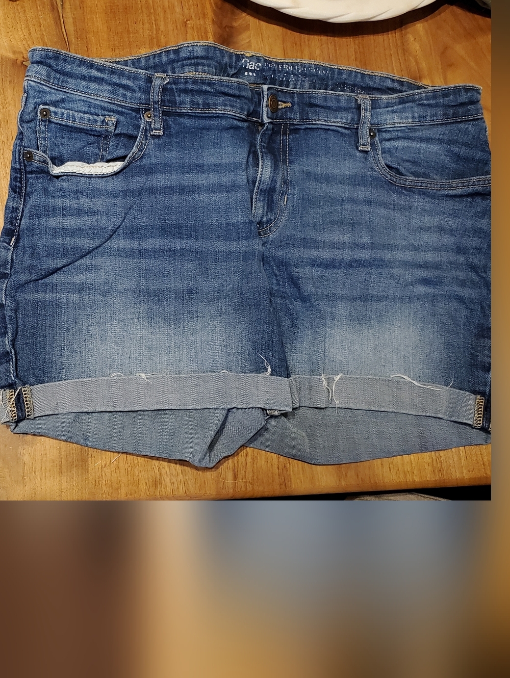 GAP Blue Denim Rolled-Hem Women's Shorts